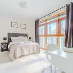 P&o Arkadia 1 Apartment